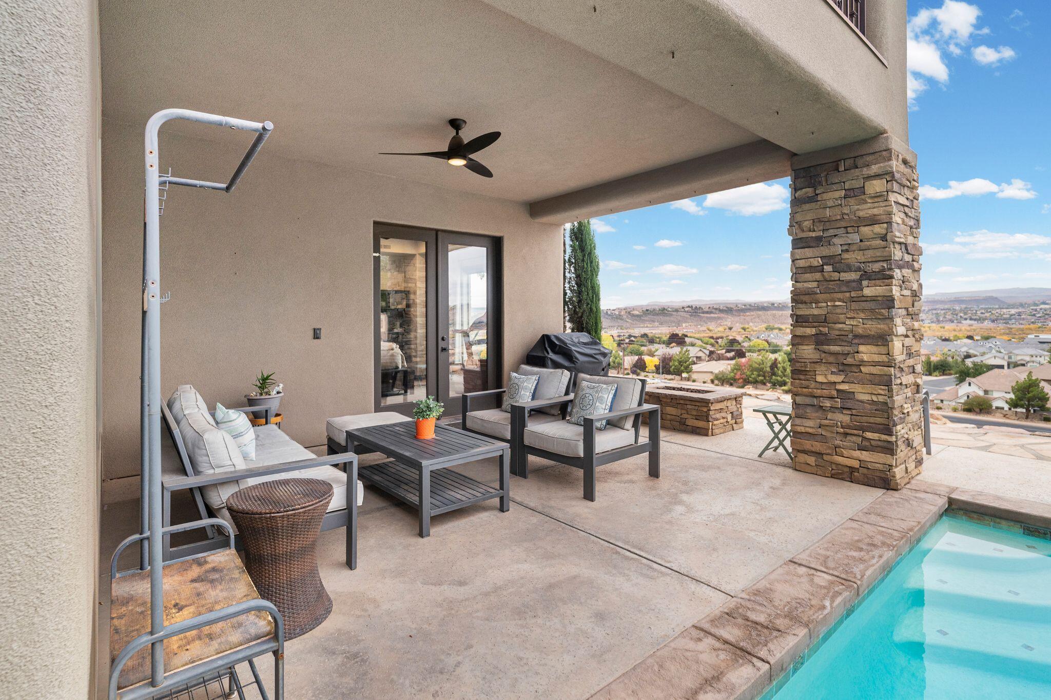 VIEWS AT STONE MOUNTAIN - Residential