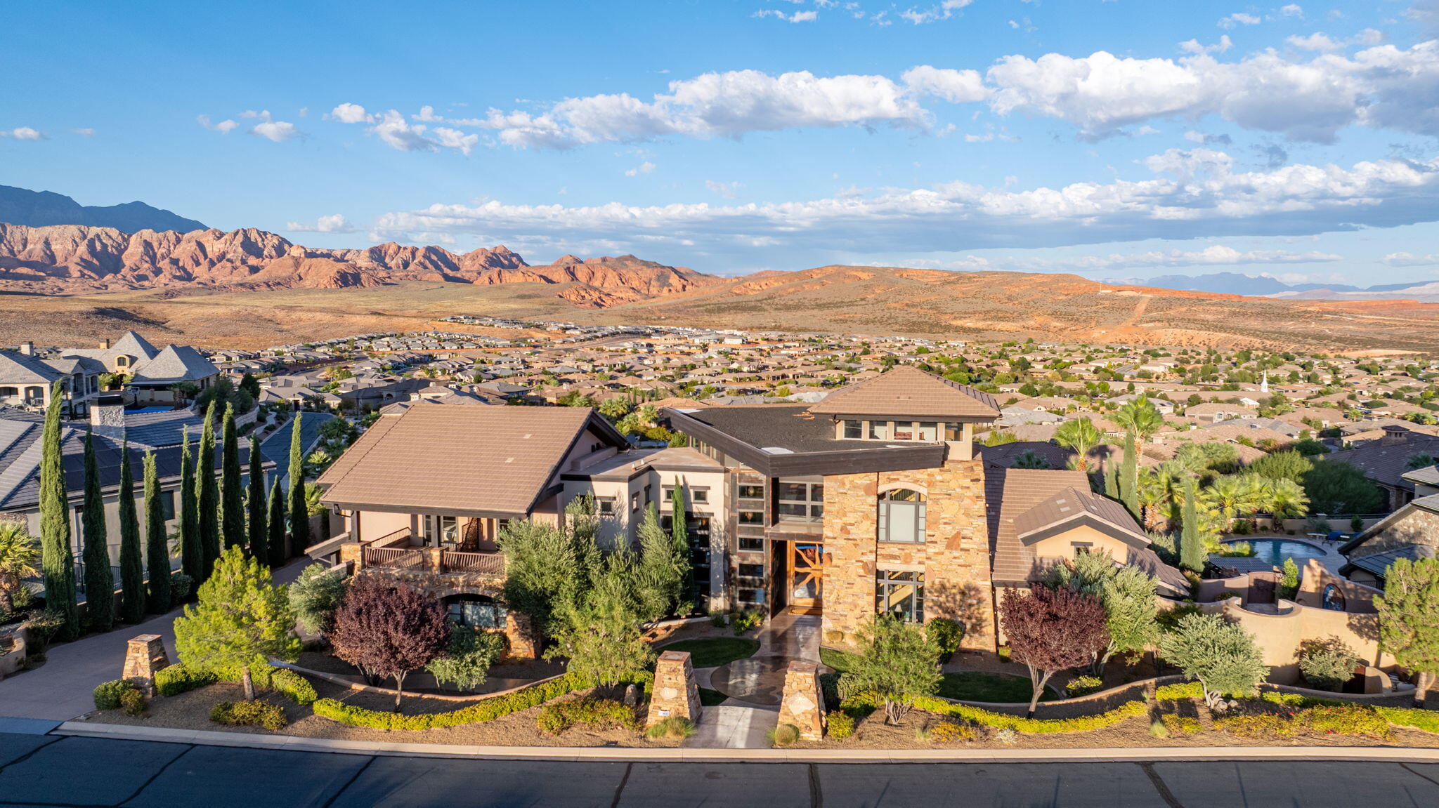 NORTHBRIDGE ESTATES - Residential