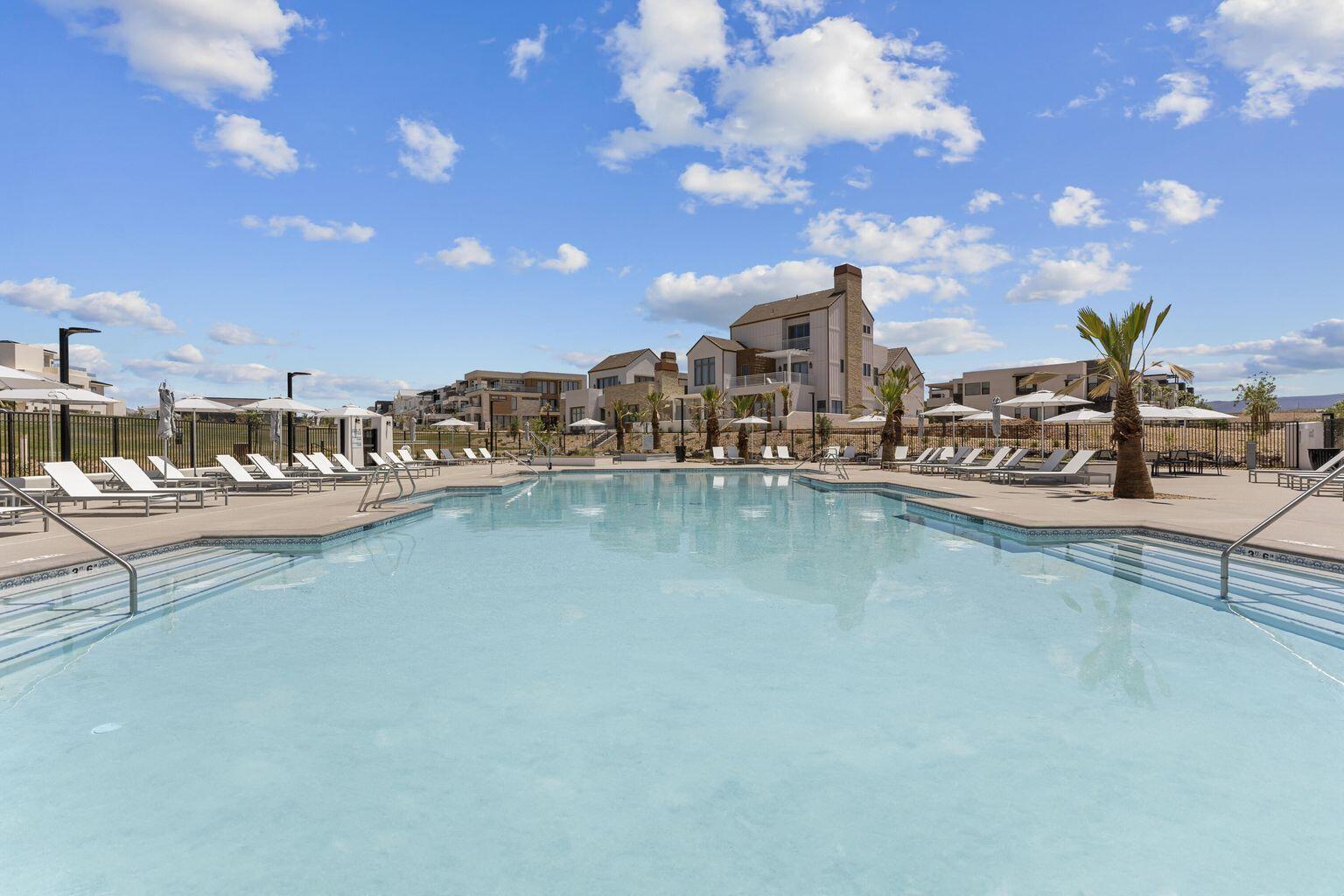 DESERT COLOR RESORT - Land