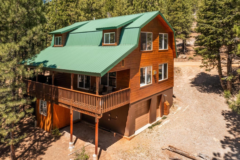 Photo of 1830 E Gulf Stream DR, Duck Creek, UT 84762 (MLS # 26-277351)