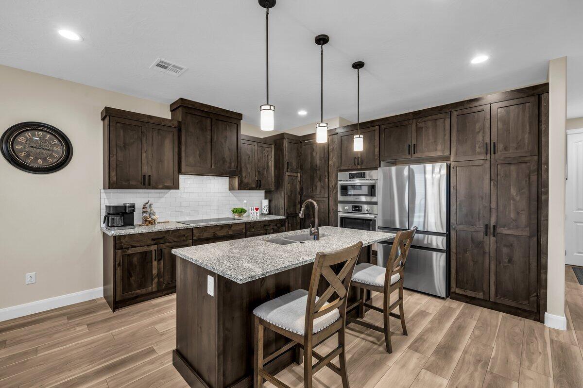 DIXIE SPRINGS - Residential