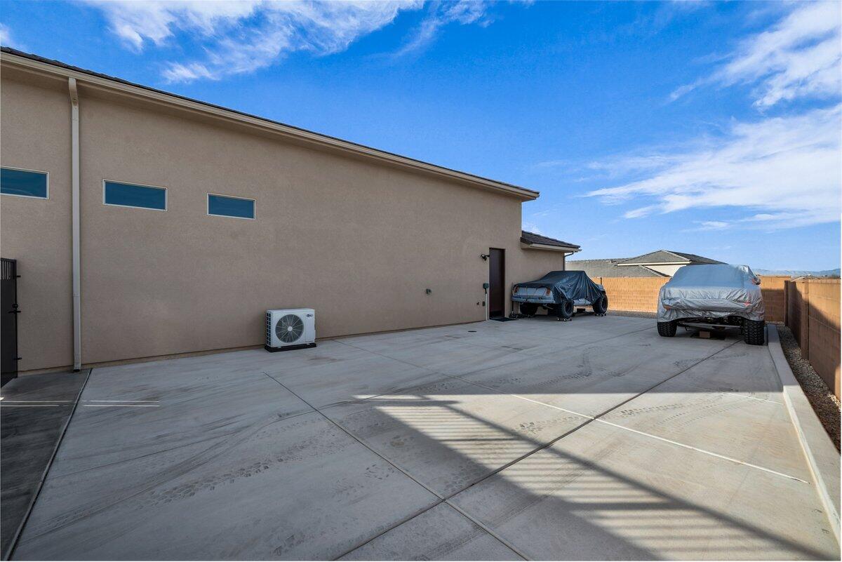 DIXIE SPRINGS - Residential