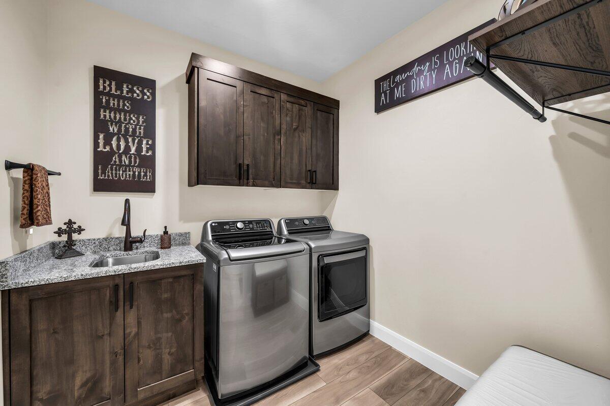 DIXIE SPRINGS - Residential