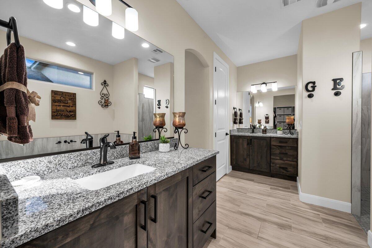 DIXIE SPRINGS - Residential