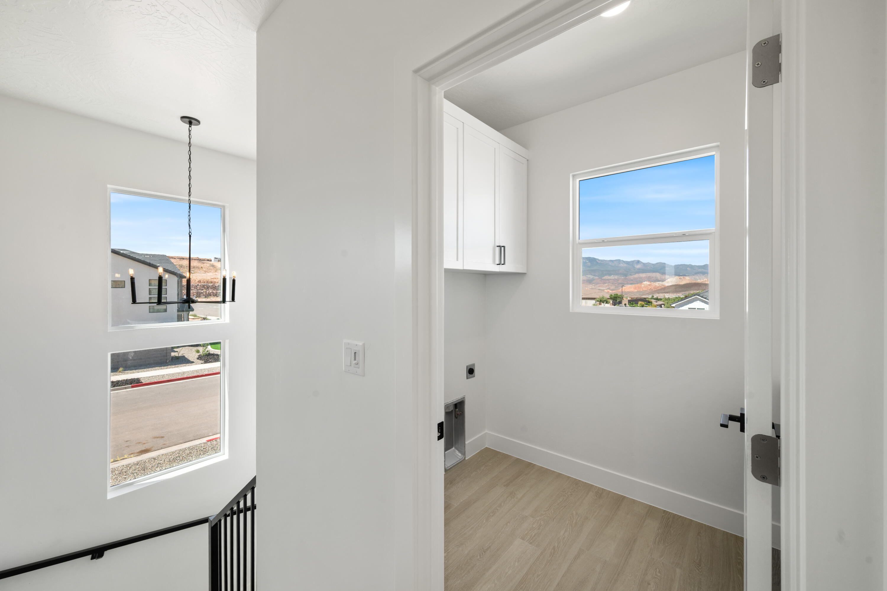 SCENIC POINTE - Residential