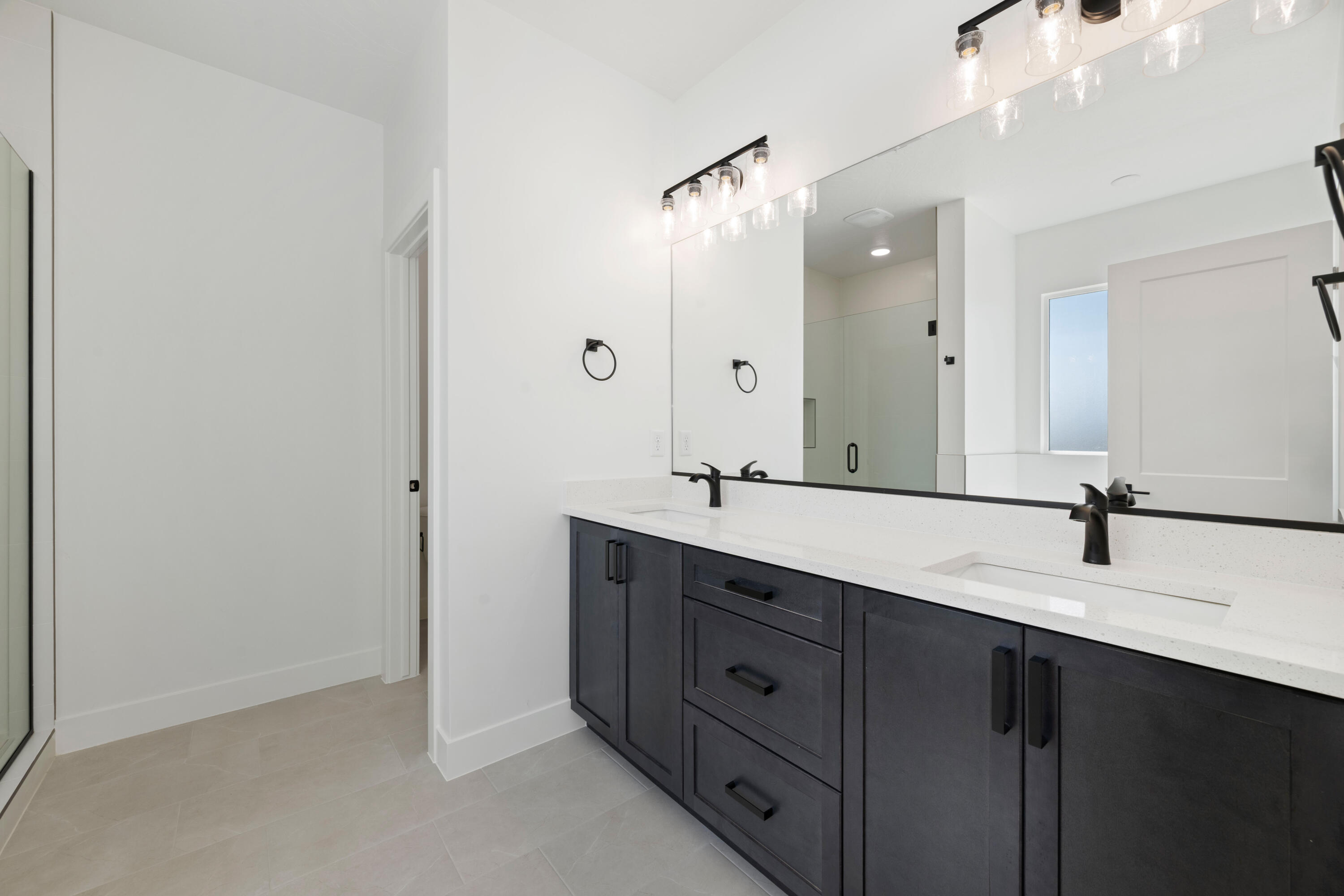 SCENIC POINTE - Residential