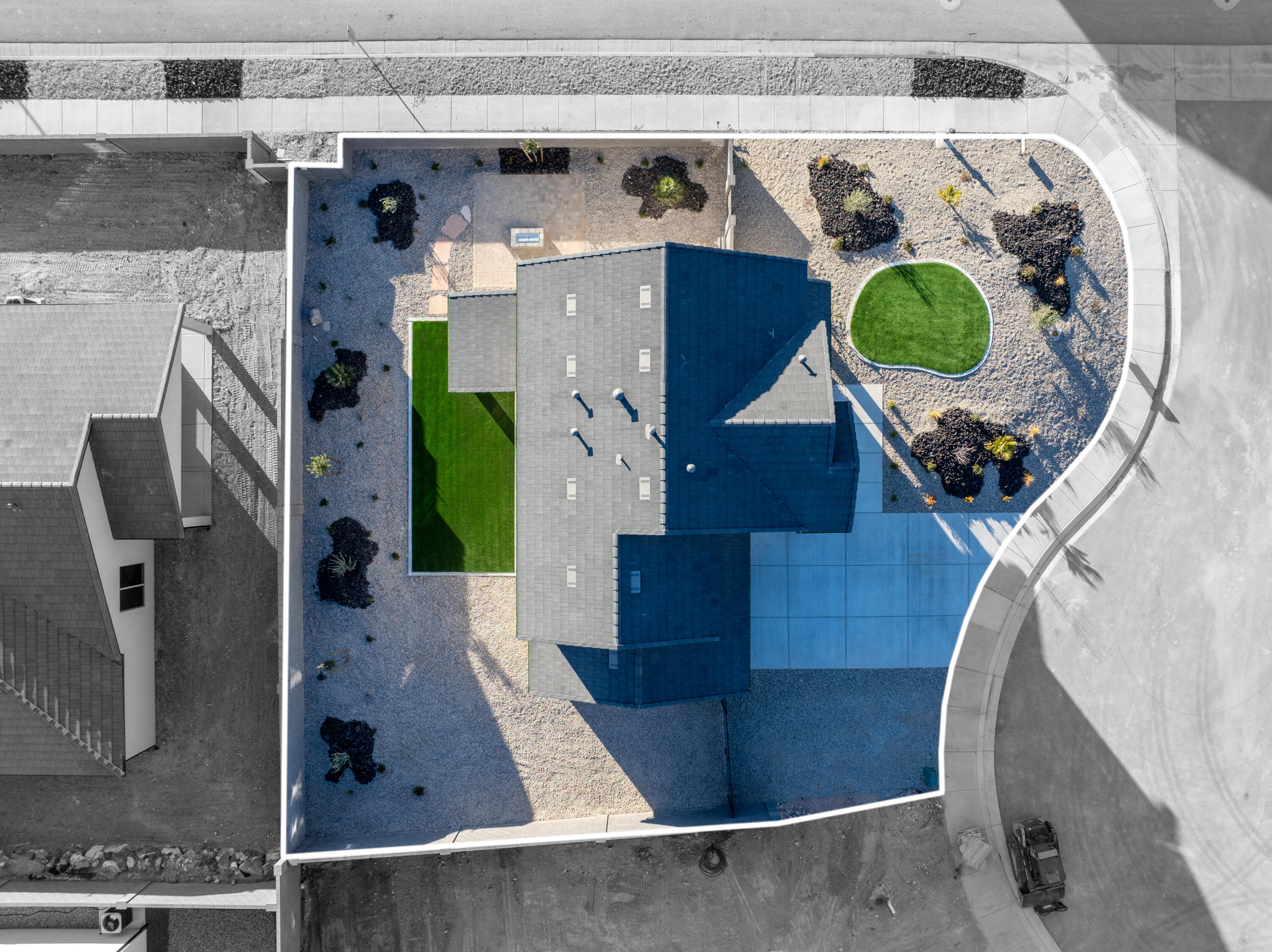 SCENIC POINTE - Residential