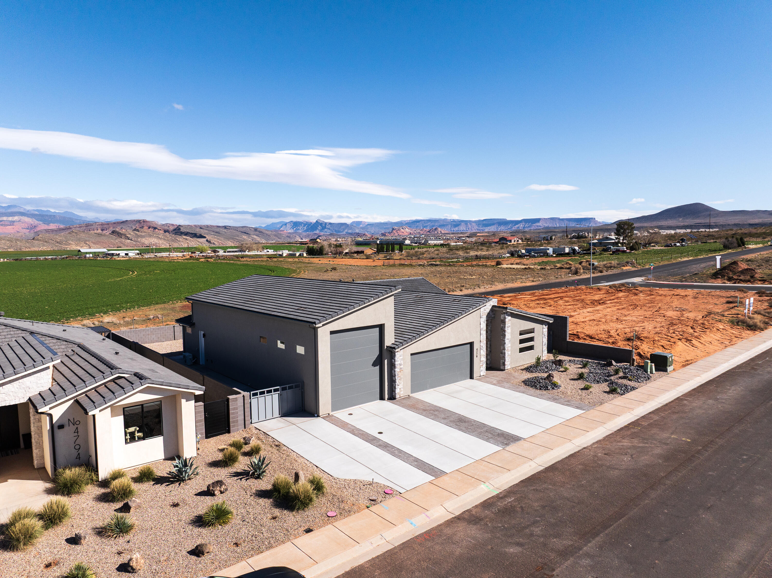 SAND HOLLOW VILLAGE - Residential