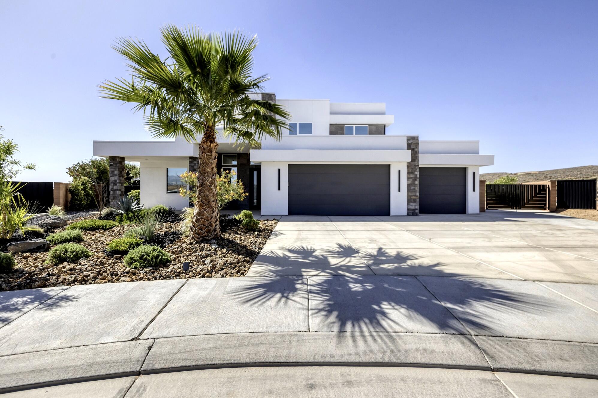 SALARNO HILLS AT DIVARIO - Residential