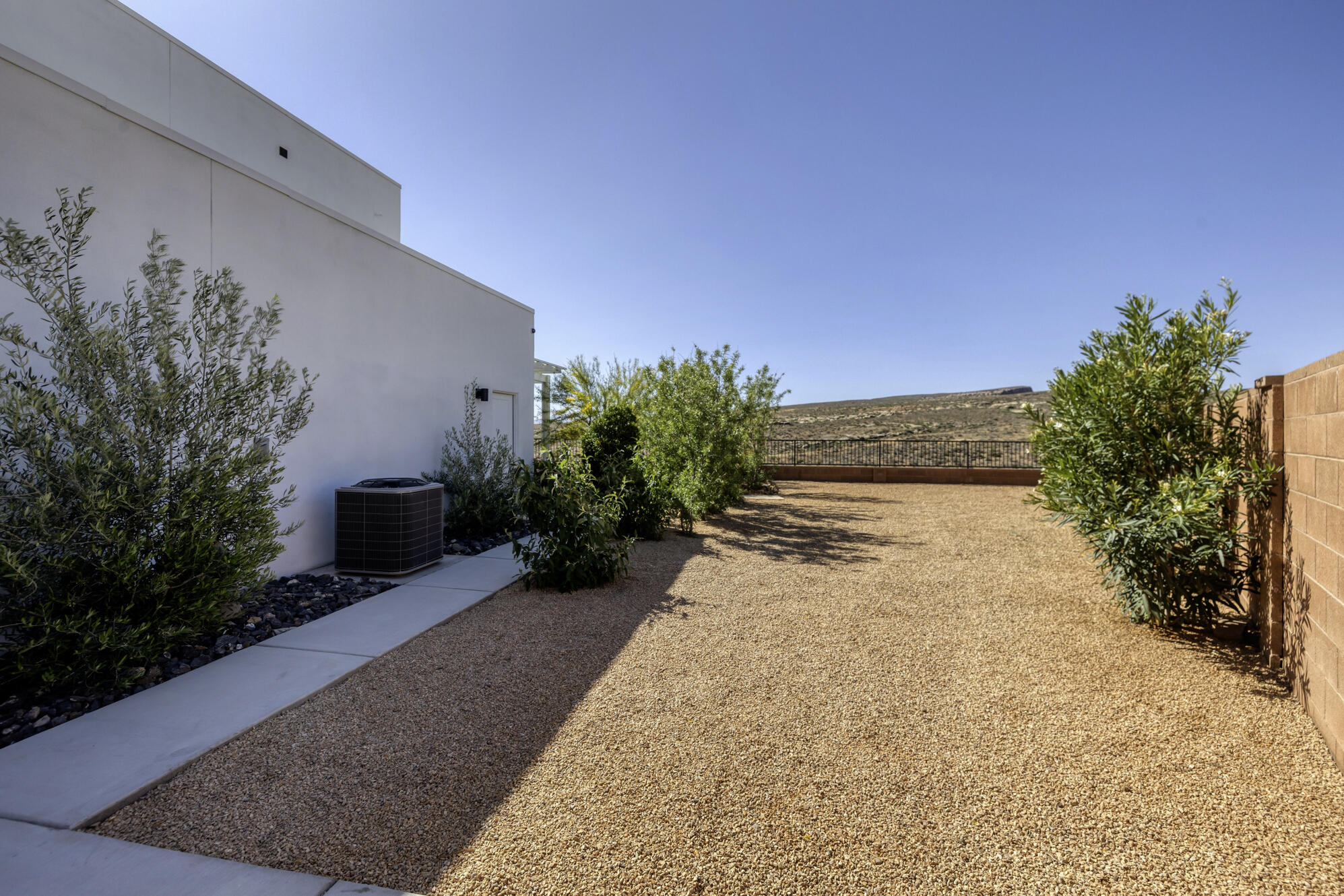 SALARNO HILLS AT DIVARIO - Residential