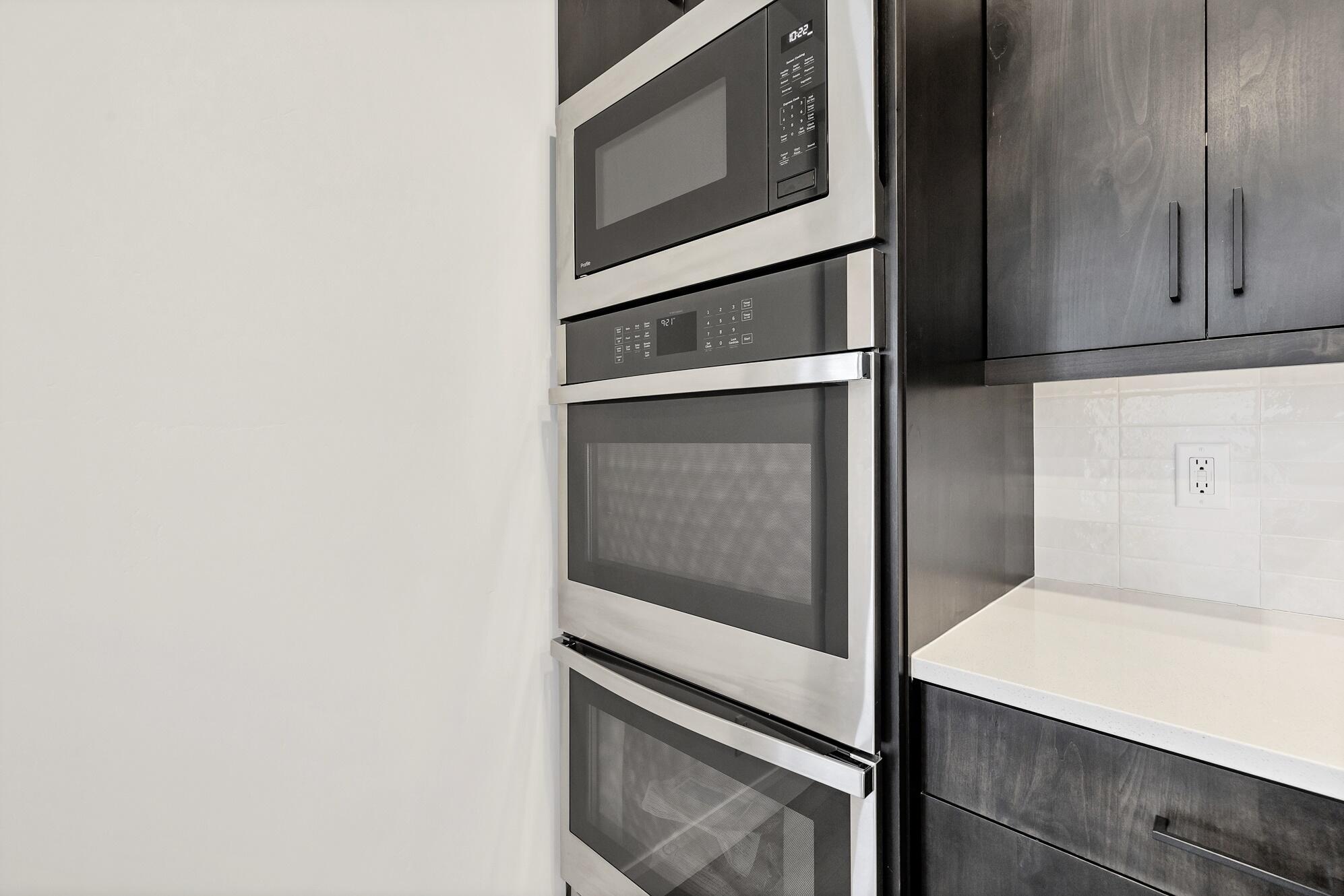 SALARNO HILLS AT DIVARIO - Residential