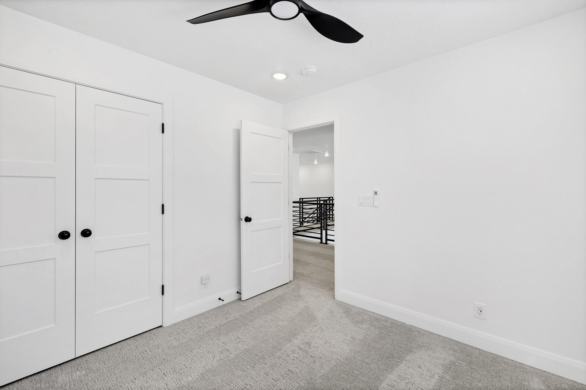 SALARNO HILLS AT DIVARIO - Residential