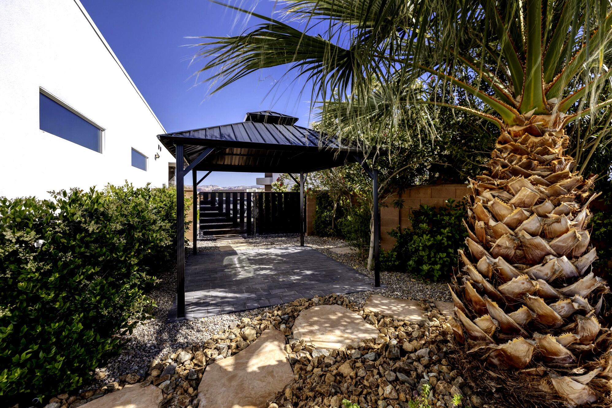 SALARNO HILLS AT DIVARIO - Residential