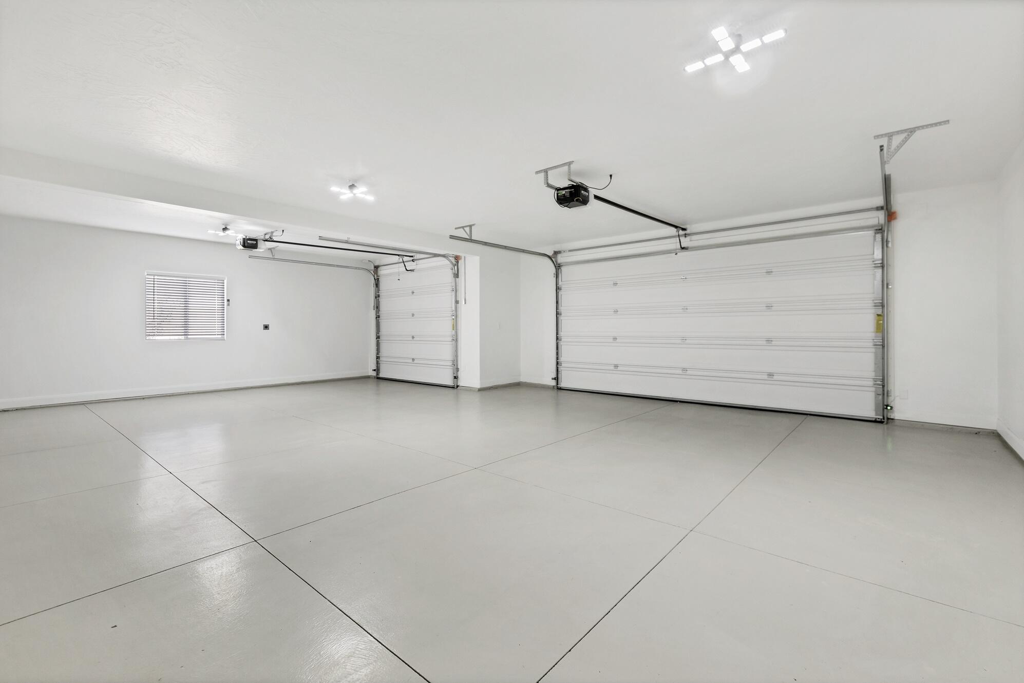 SALARNO HILLS AT DIVARIO - Residential