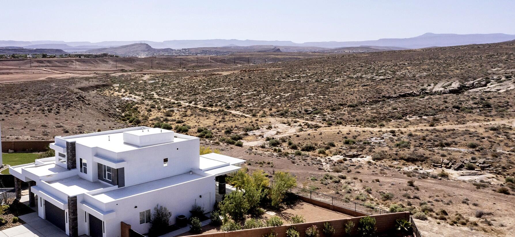 SALARNO HILLS AT DIVARIO - Residential