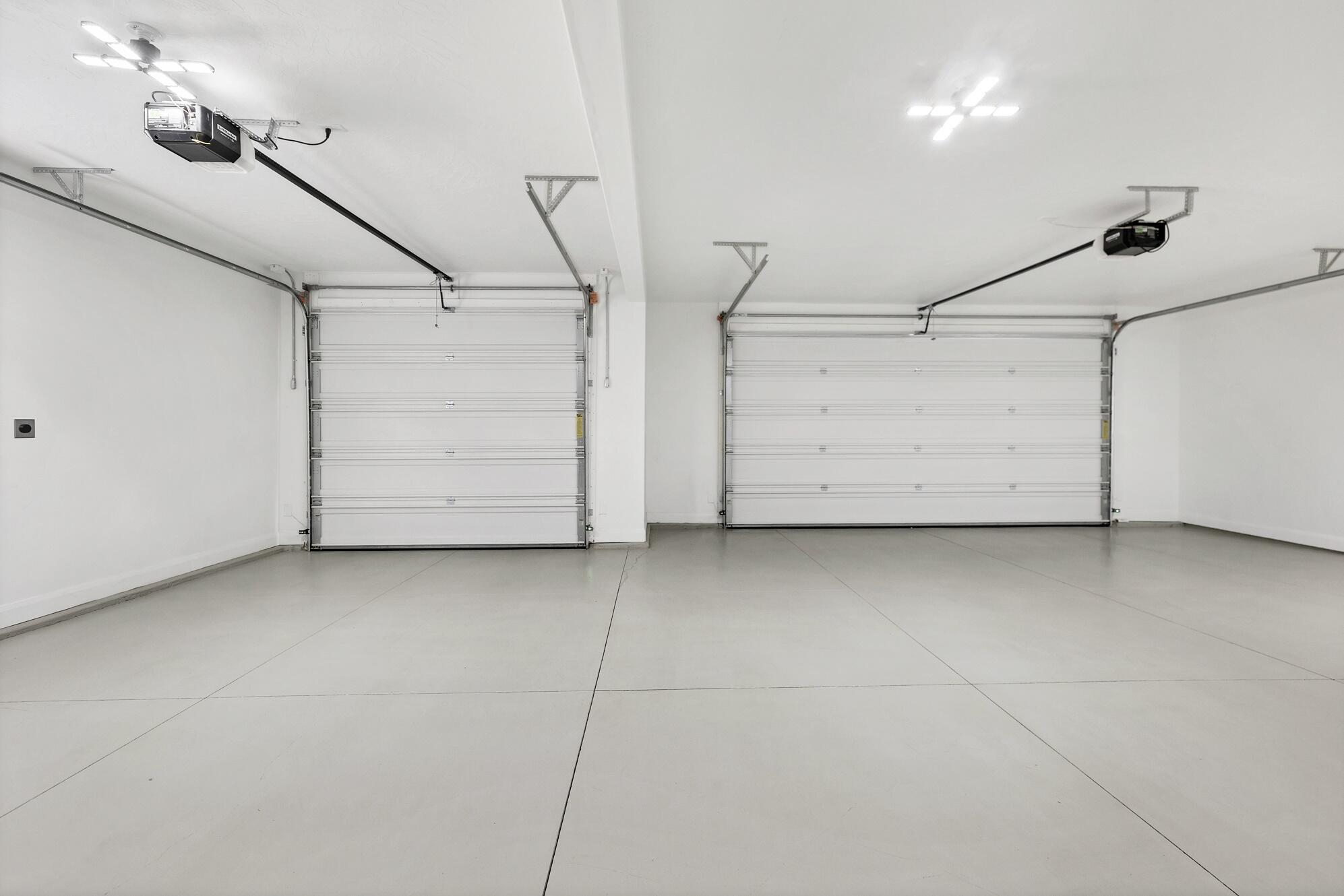 SALARNO HILLS AT DIVARIO - Residential