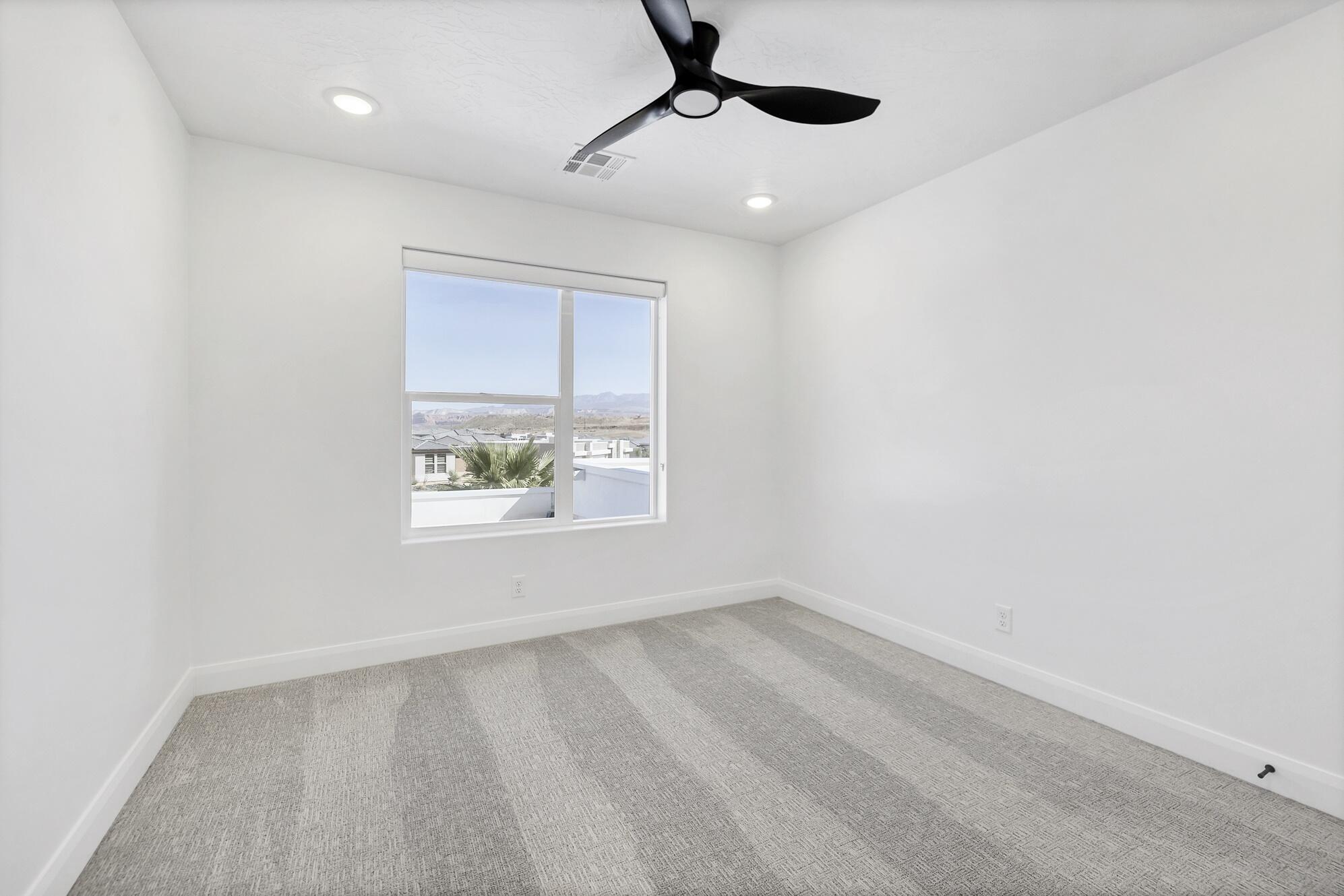 SALARNO HILLS AT DIVARIO - Residential