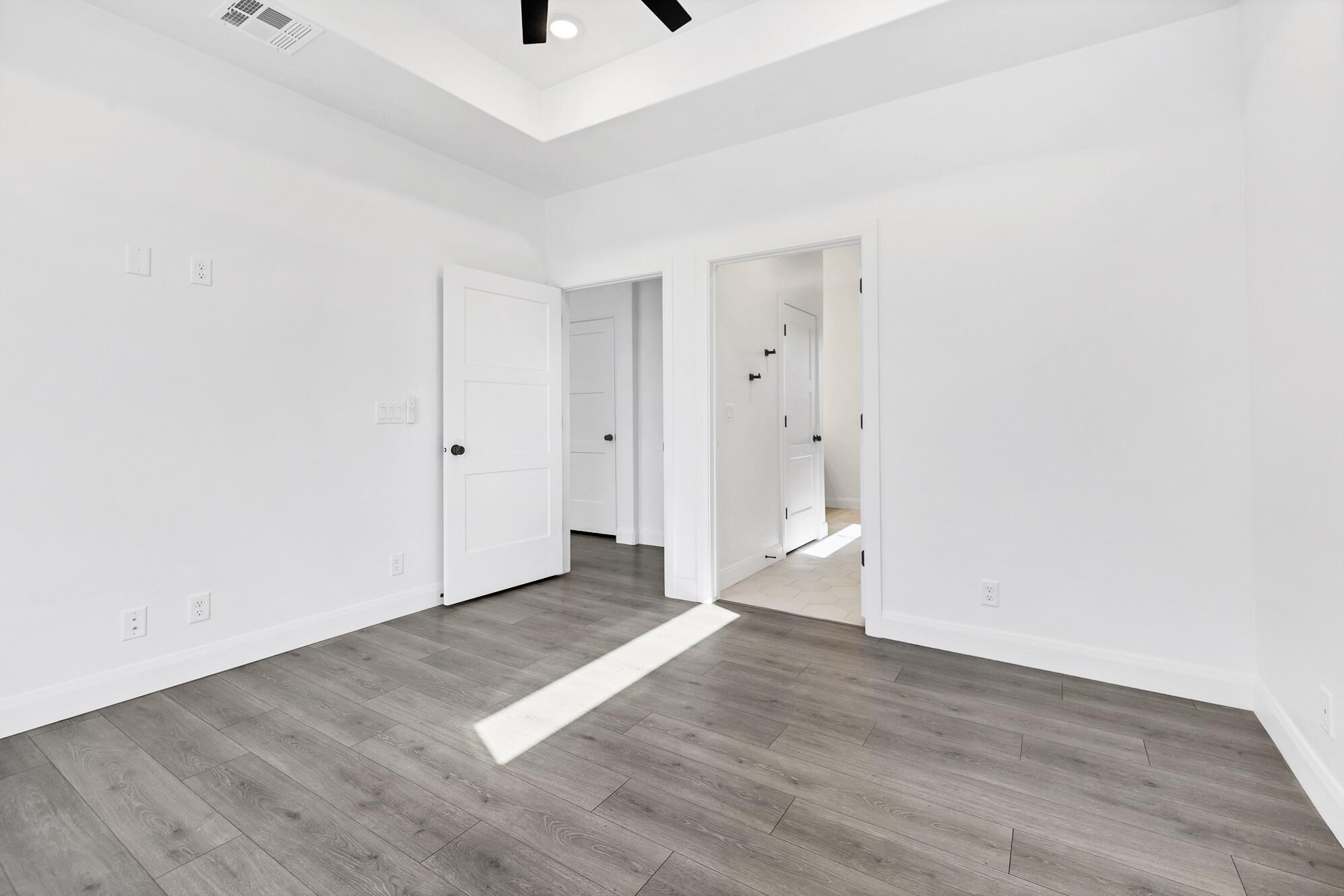 SALARNO HILLS AT DIVARIO - Residential