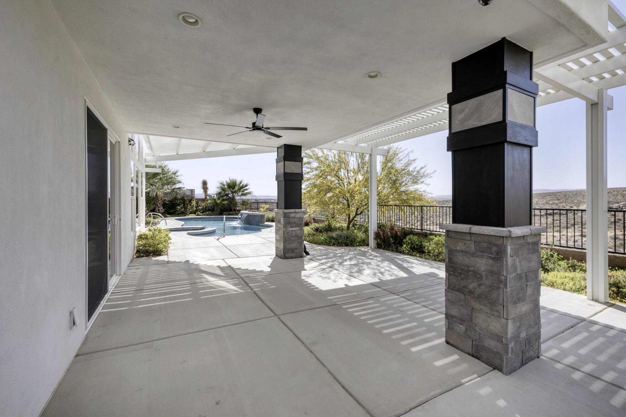 SALARNO HILLS AT DIVARIO - Residential