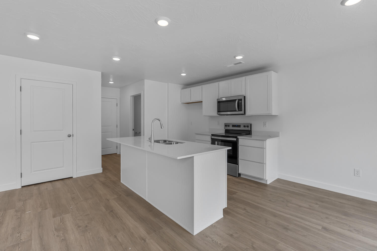 LAVENDER CANYON AT LONG VALLEY - Residential