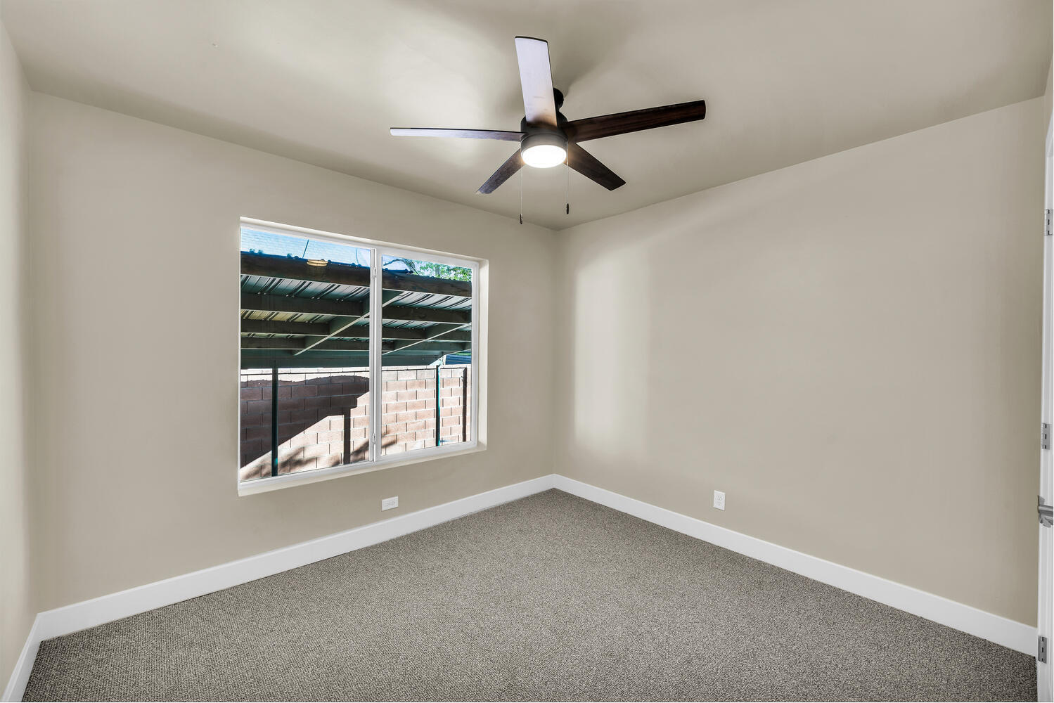 ST GEORGE TOWNSITE - Residential Income