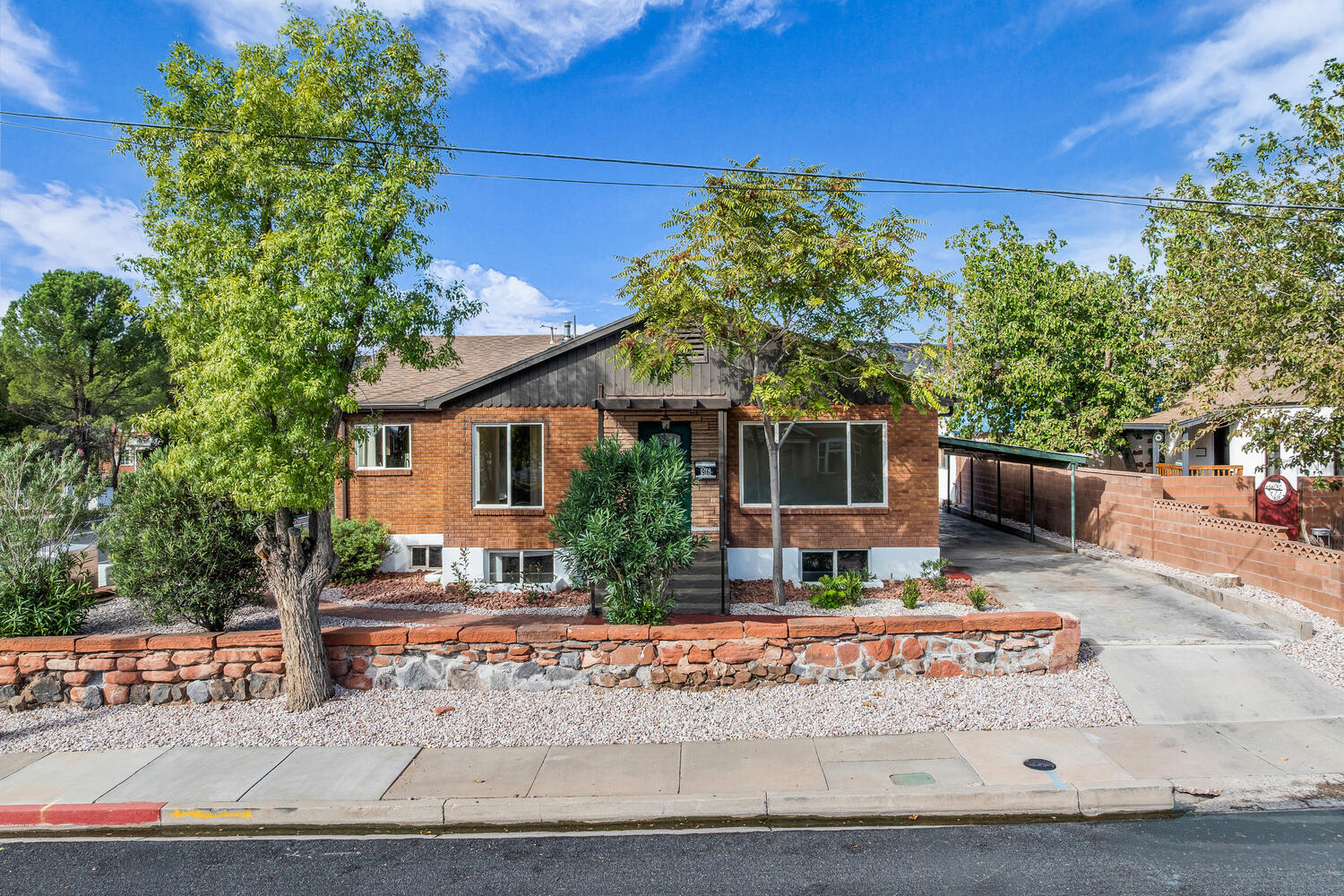 ST GEORGE TOWNSITE - Residential Income