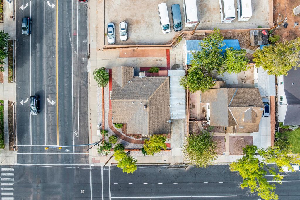 Photo of 96 S 200 ST E, Saint George, UT 84770 (MLS # 25-266129)