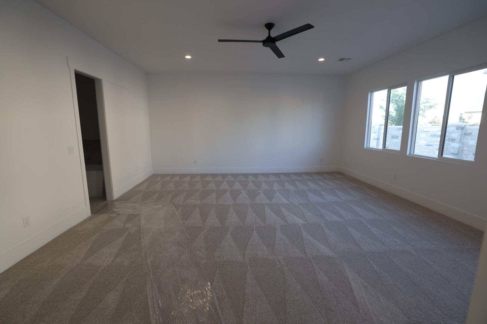 HAWKEYE POINTE SUB - Residential