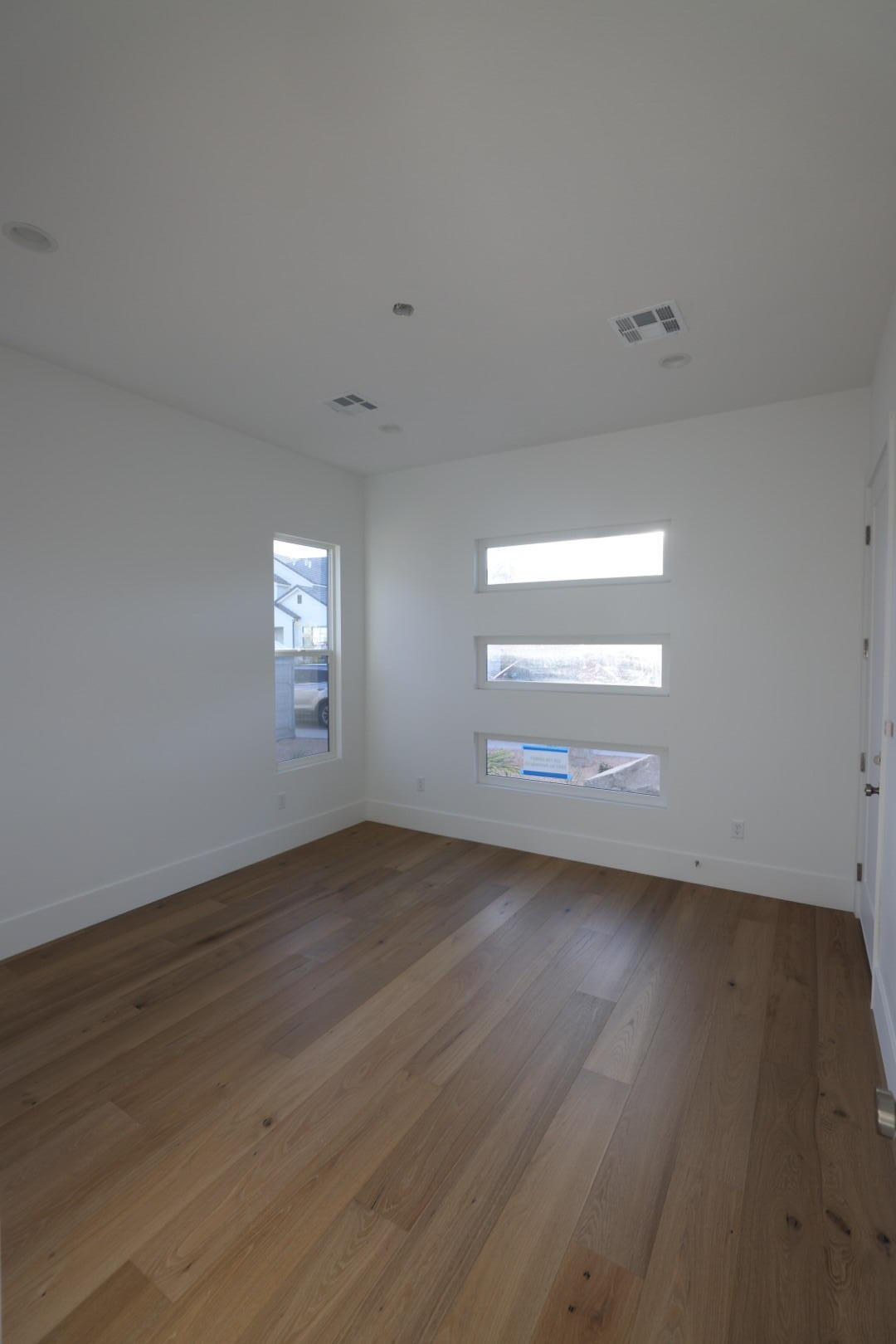 HAWKEYE POINTE SUB - Residential