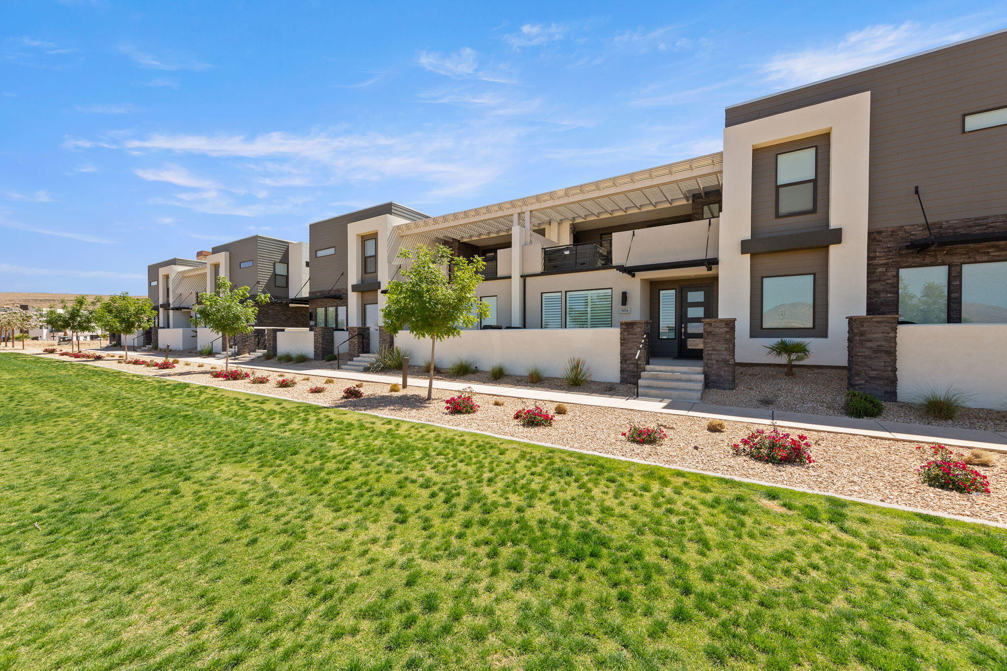 DESERT COLOR RESORT - Residential