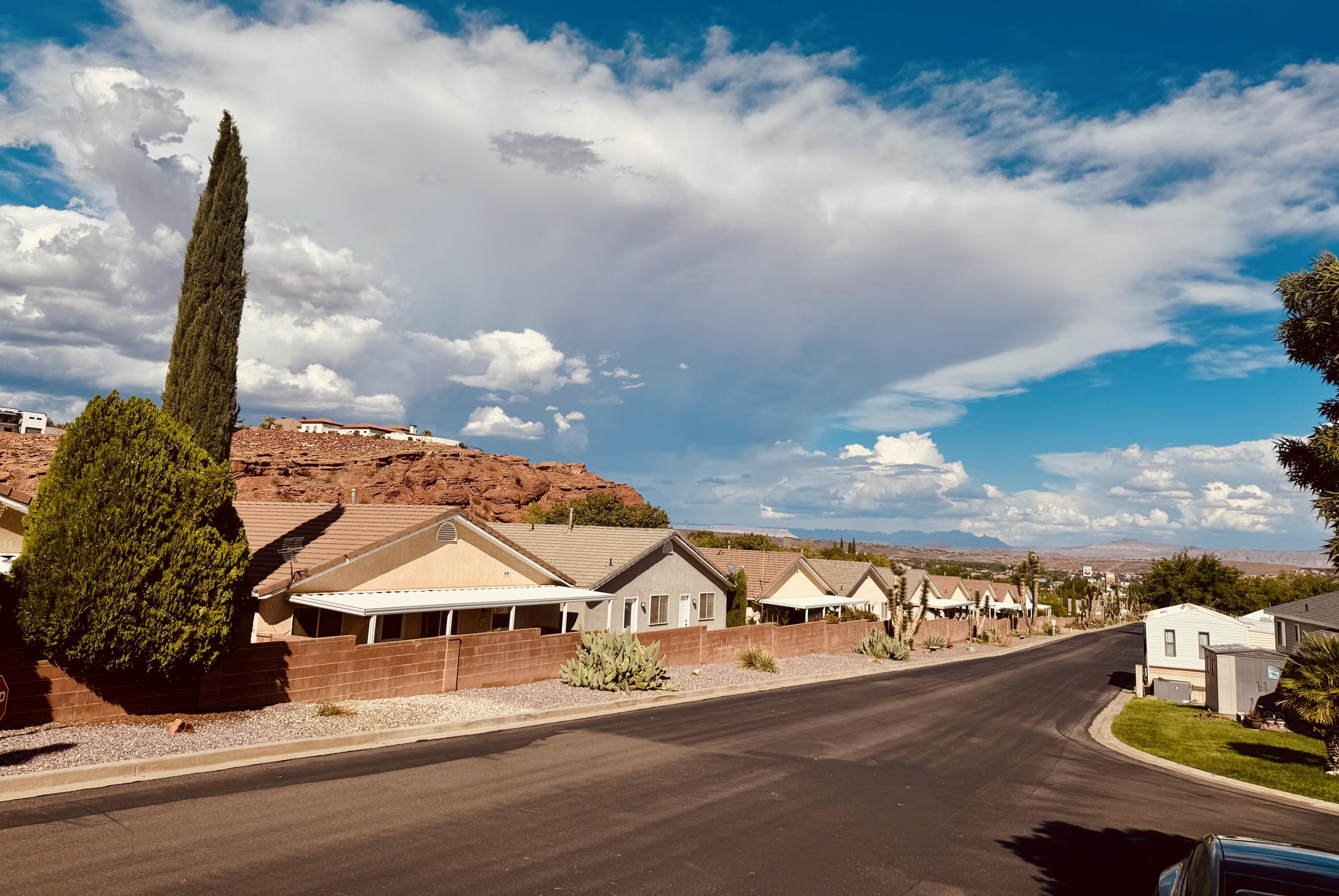 CANYON BREEZE RV RESORT - Residential