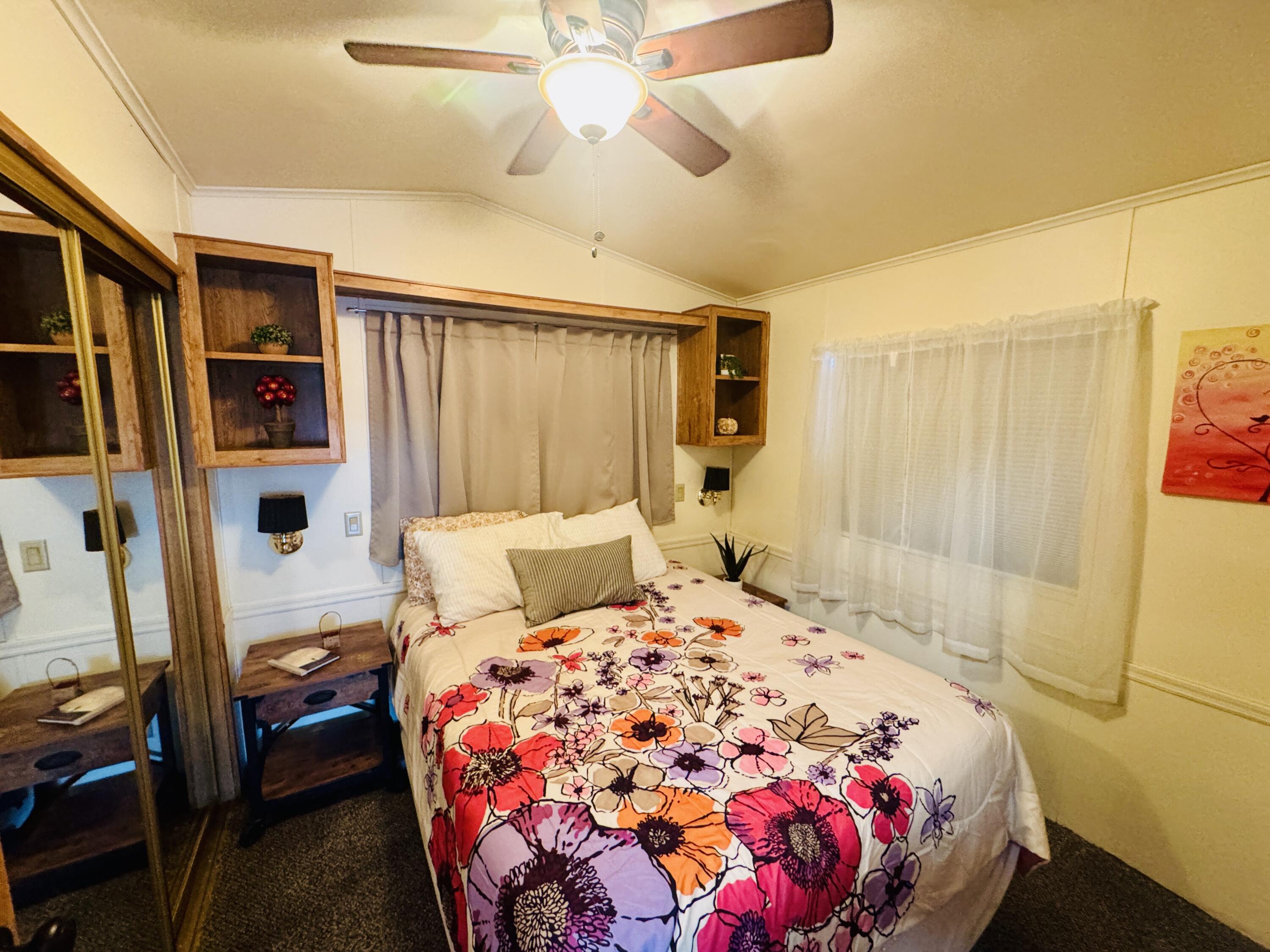 CANYON BREEZE RV RESORT - Residential