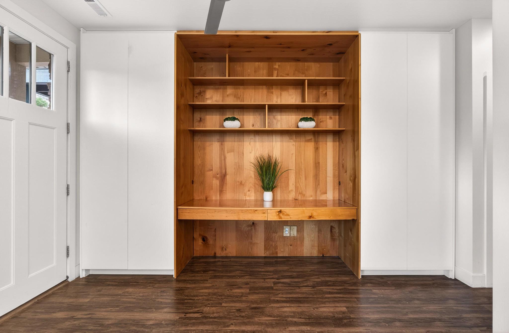 MOENAVE CONDO - Residential