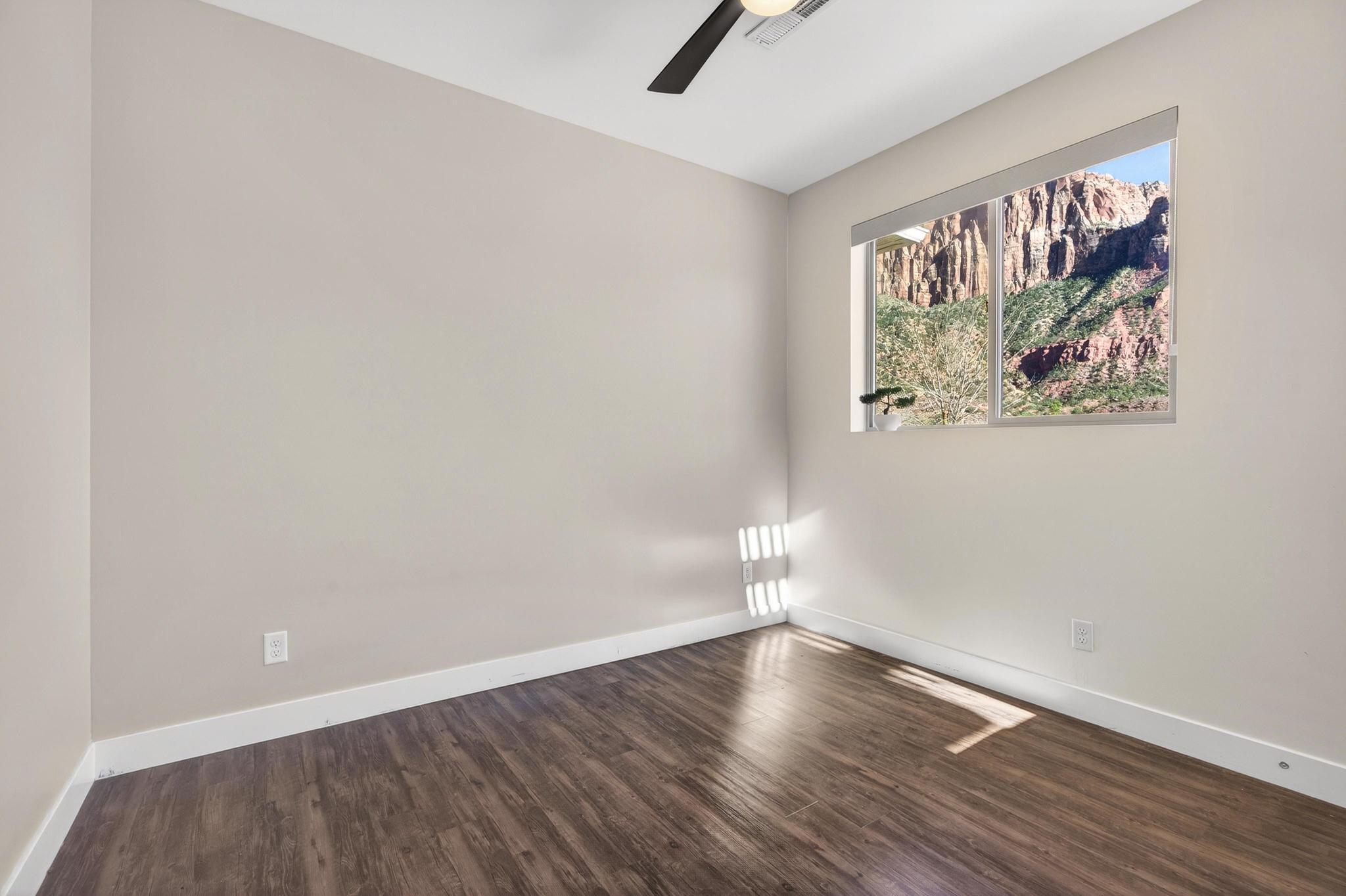 MOENAVE CONDO - Residential