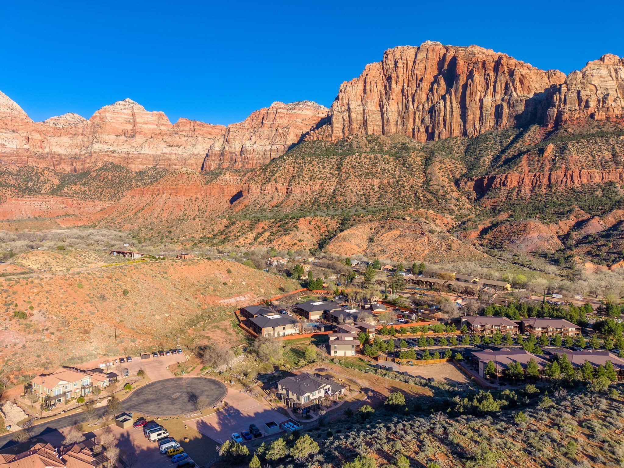 MOENAVE CONDO - Residential