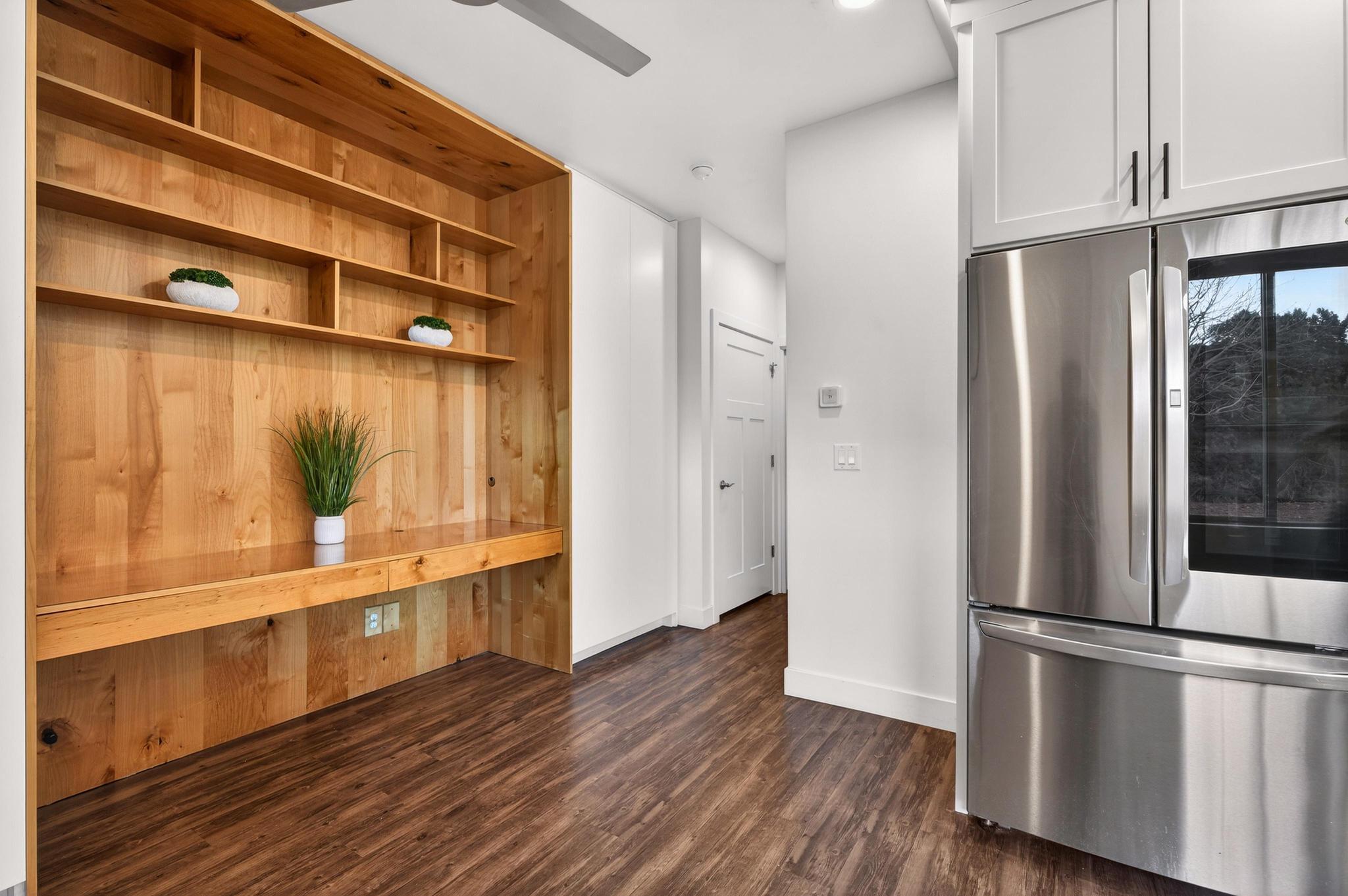 MOENAVE CONDO - Residential