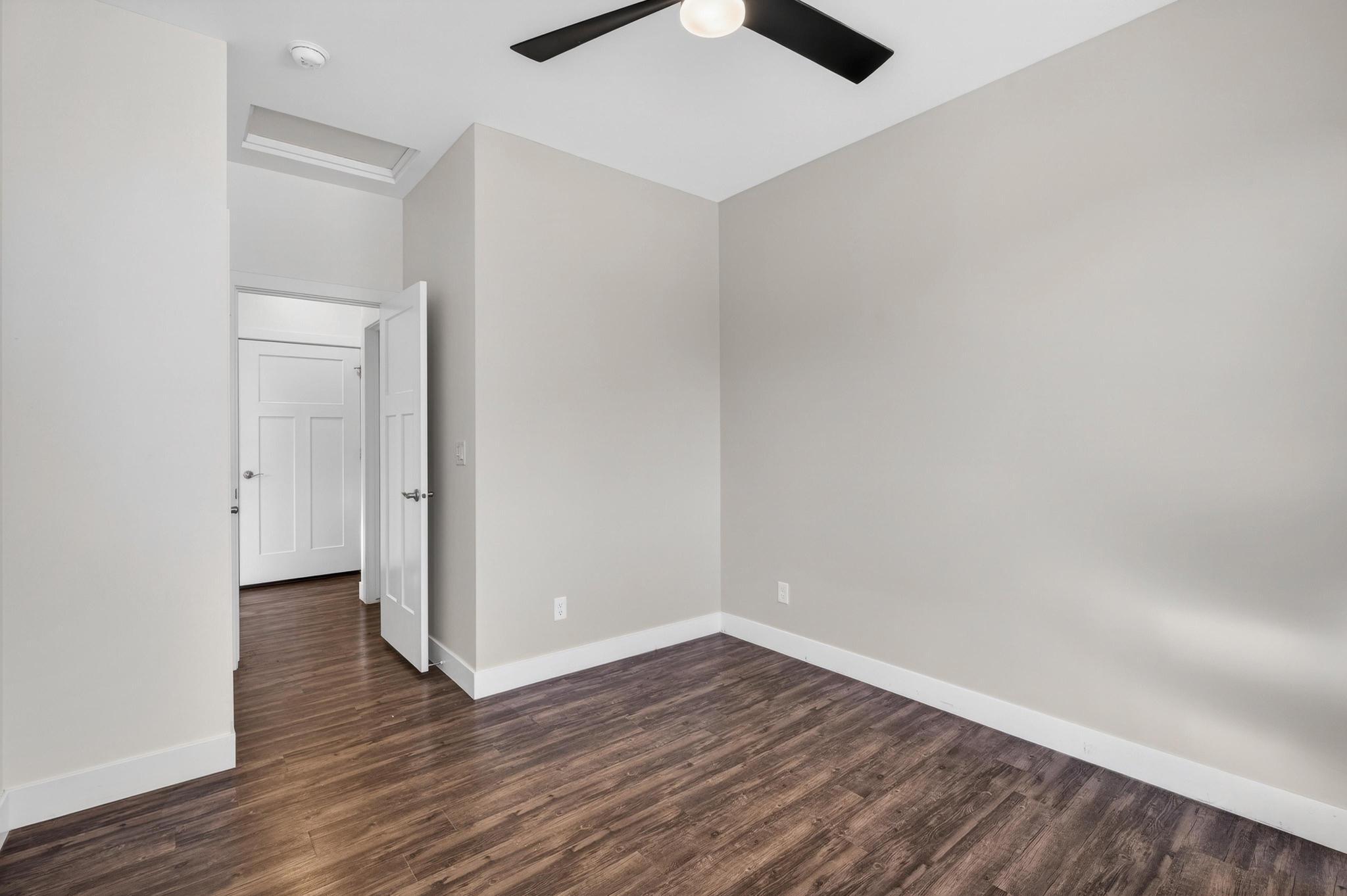 MOENAVE CONDO - Residential