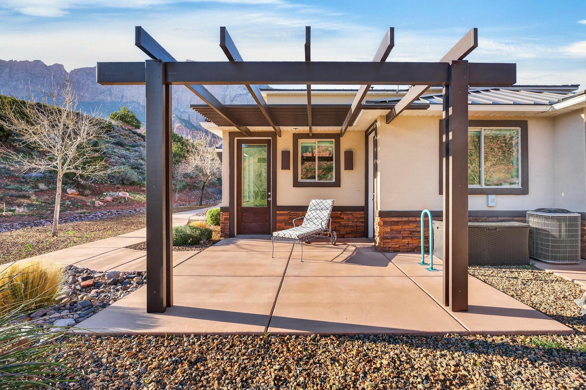 MOENAVE CONDO - Residential