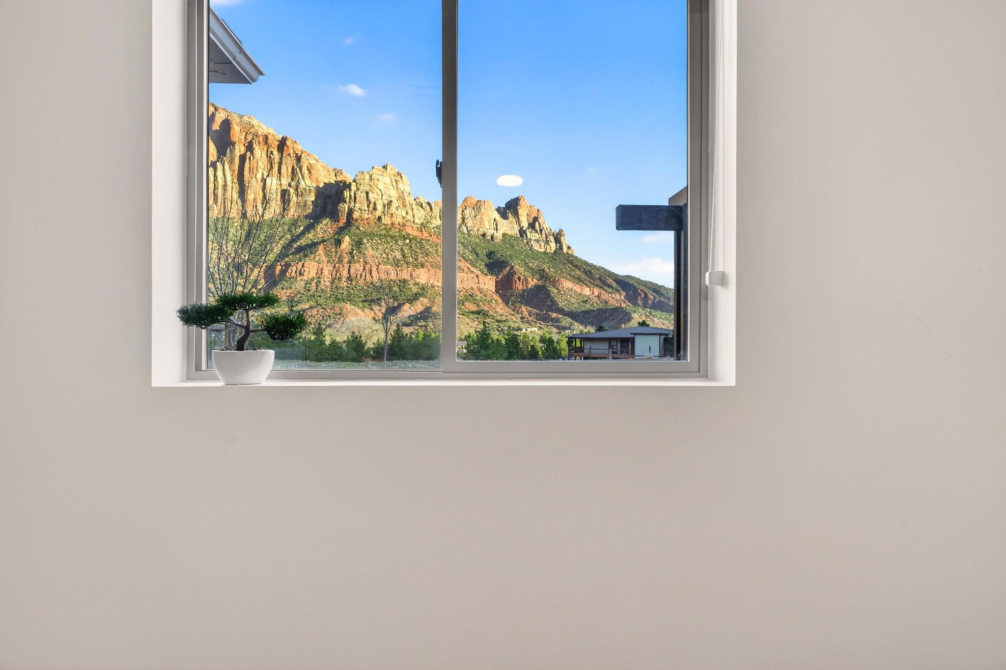 MOENAVE CONDO - Residential