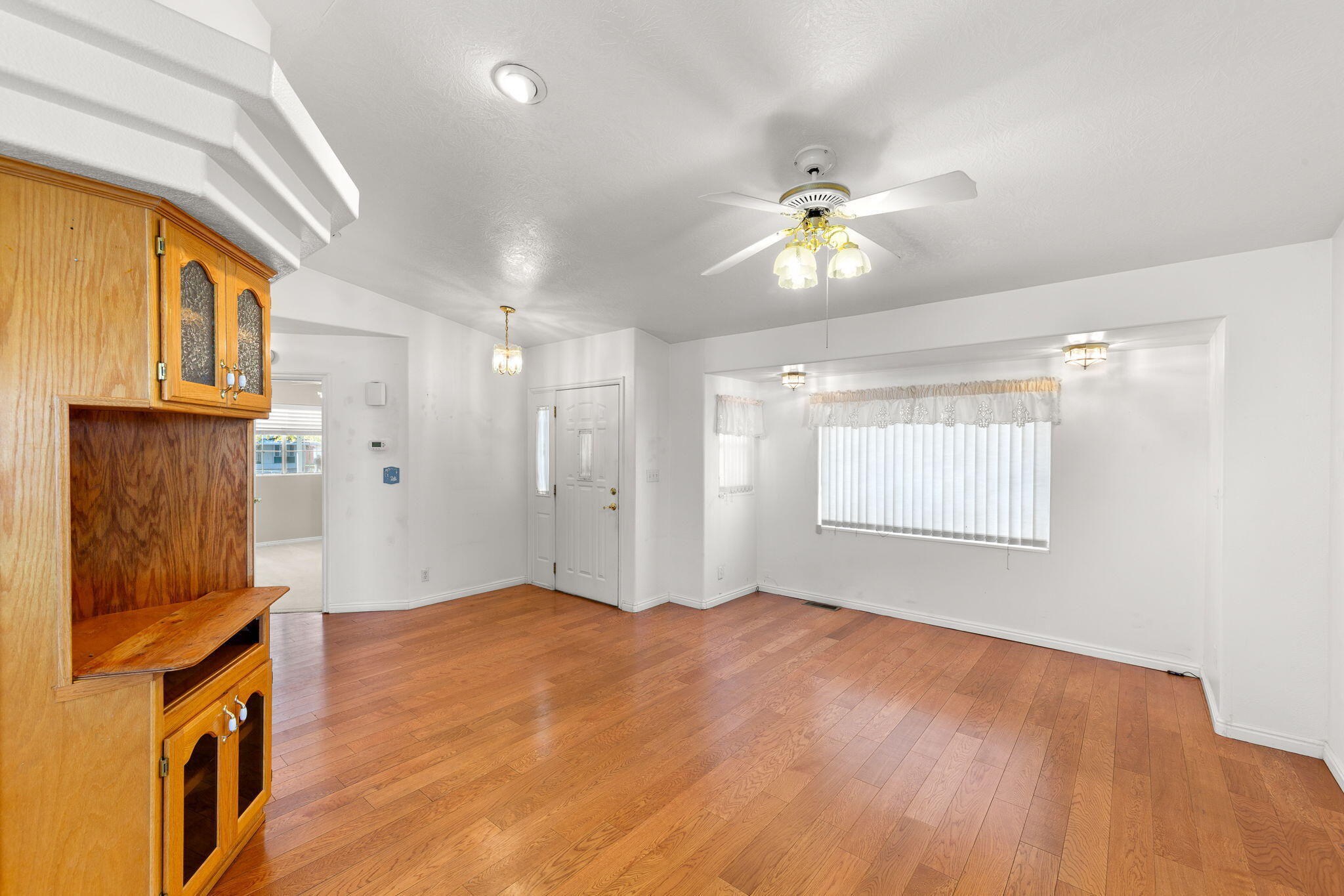 KINGS ROW ESTATES - Residential