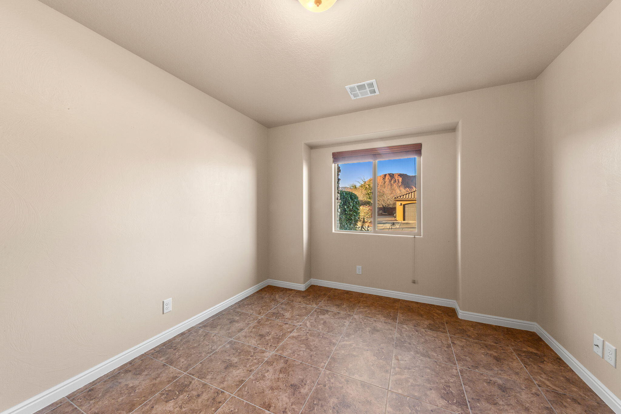 IVINS TOWNSITE - Residential