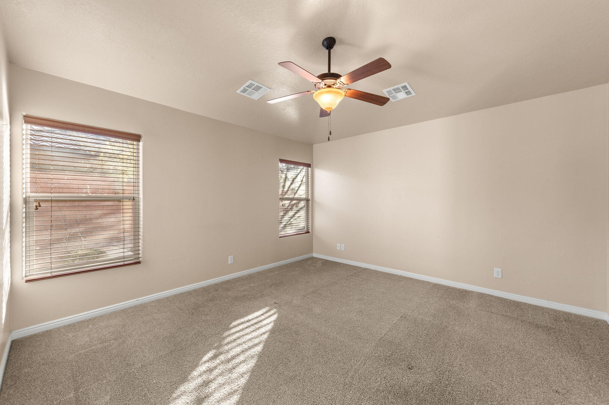 IVINS TOWNSITE - Residential