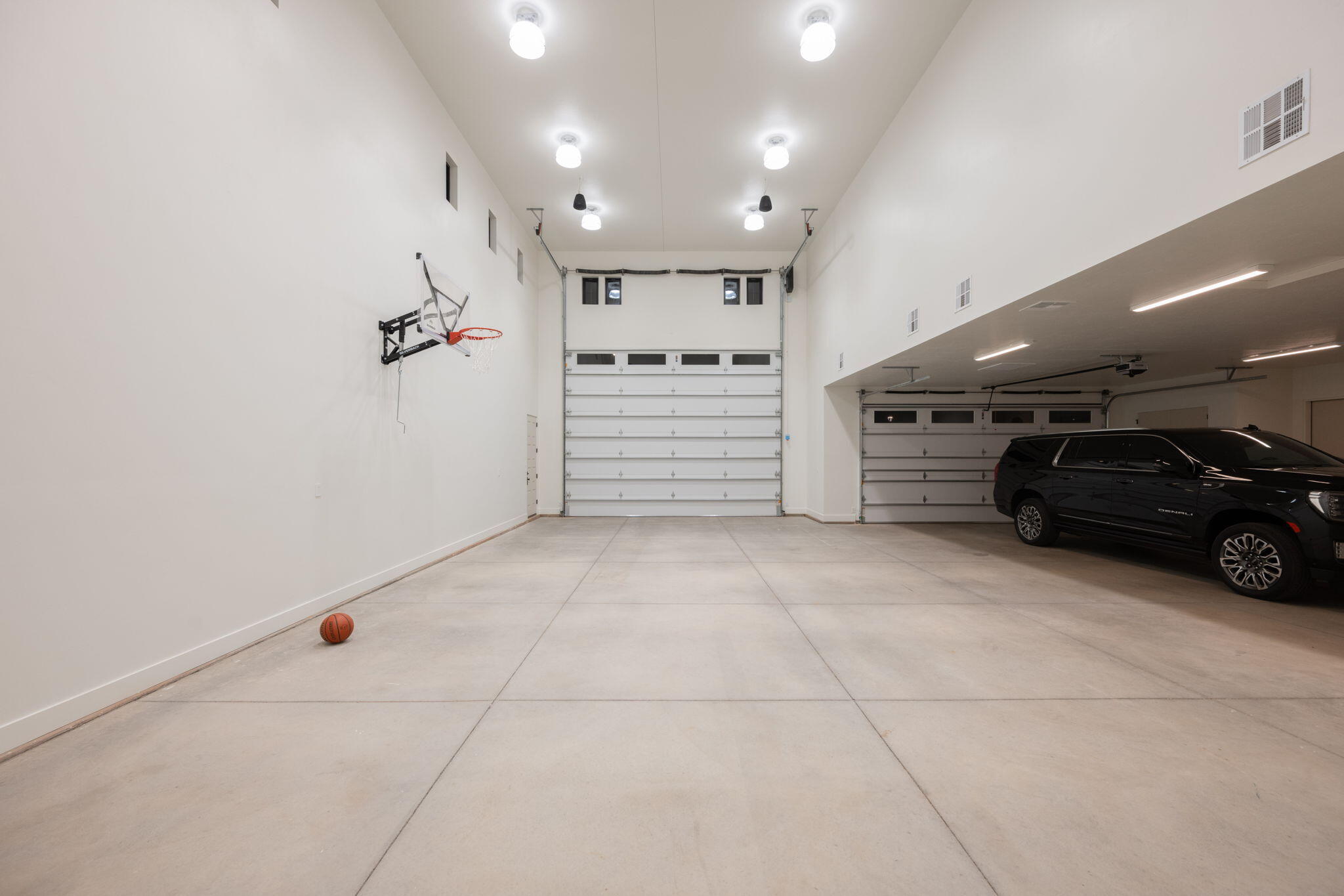 HOMESTEADS AT STUCKI FARMS - Residential