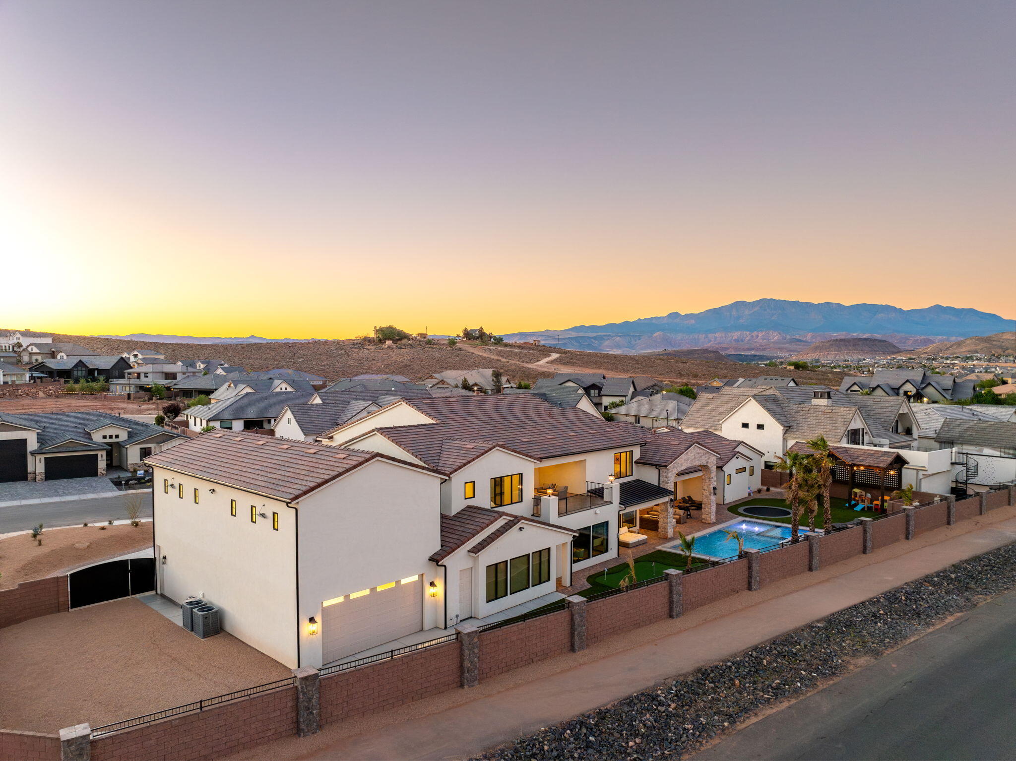 HOMESTEADS AT STUCKI FARMS - Residential