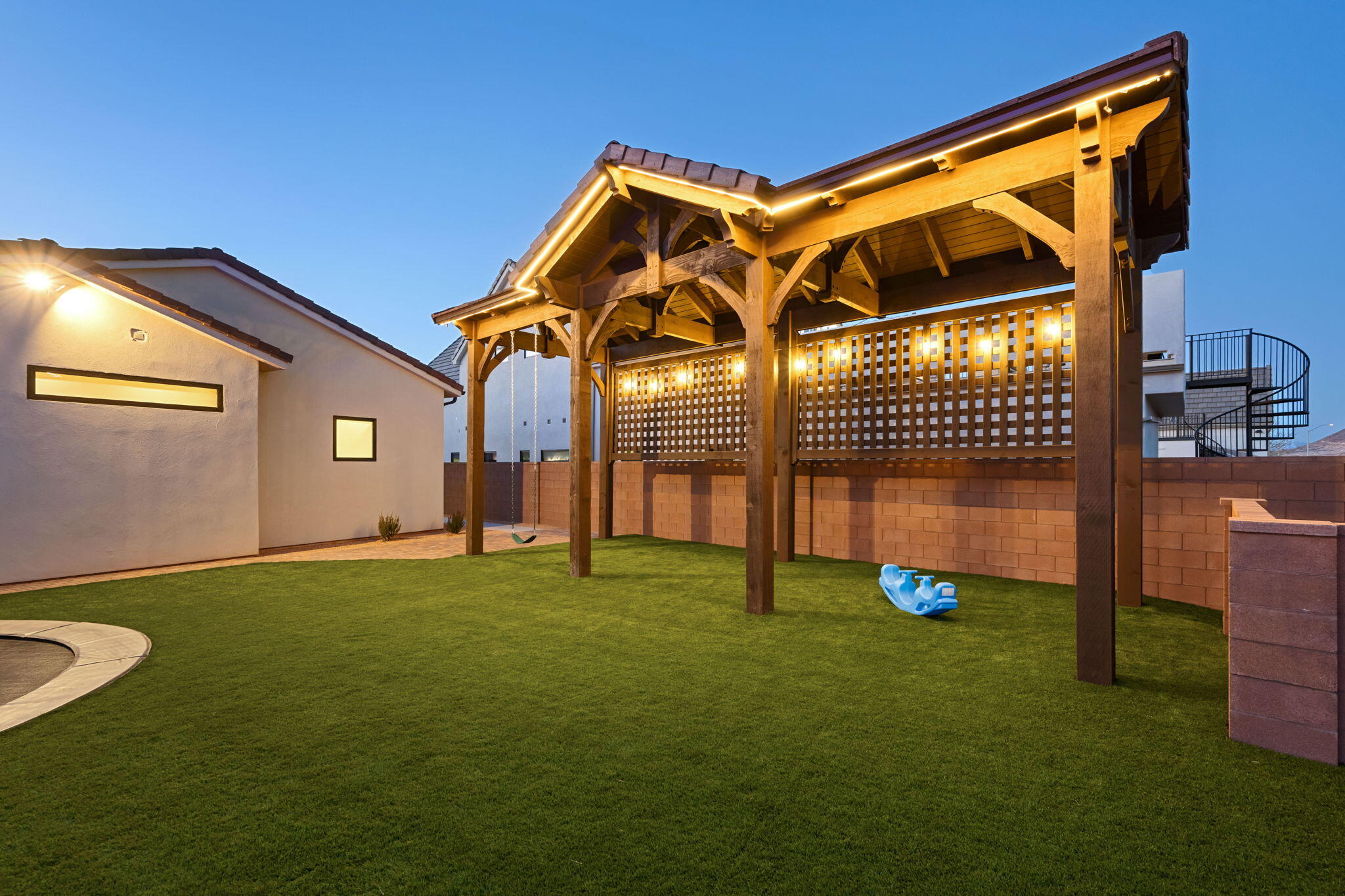 HOMESTEADS AT STUCKI FARMS - Residential