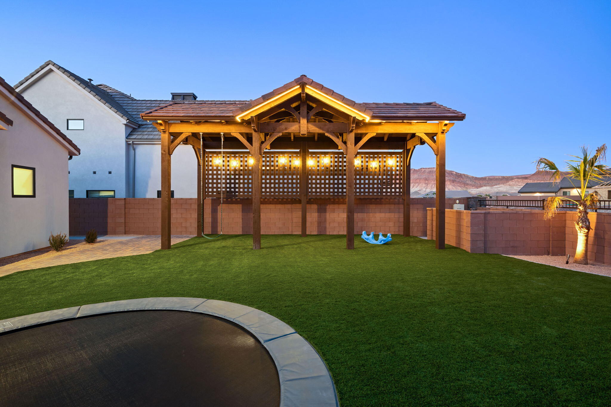 HOMESTEADS AT STUCKI FARMS - Residential