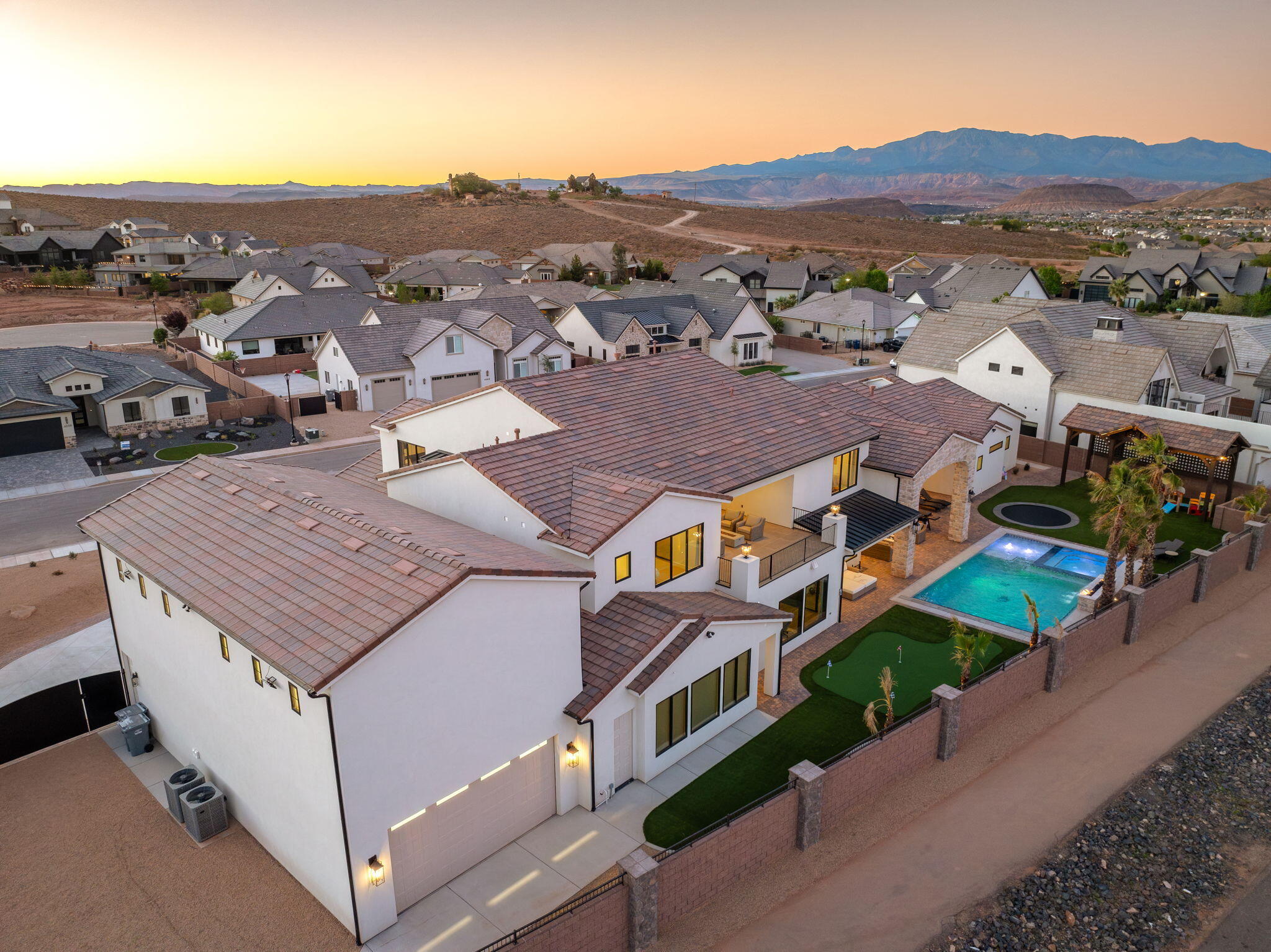 HOMESTEADS AT STUCKI FARMS - Residential