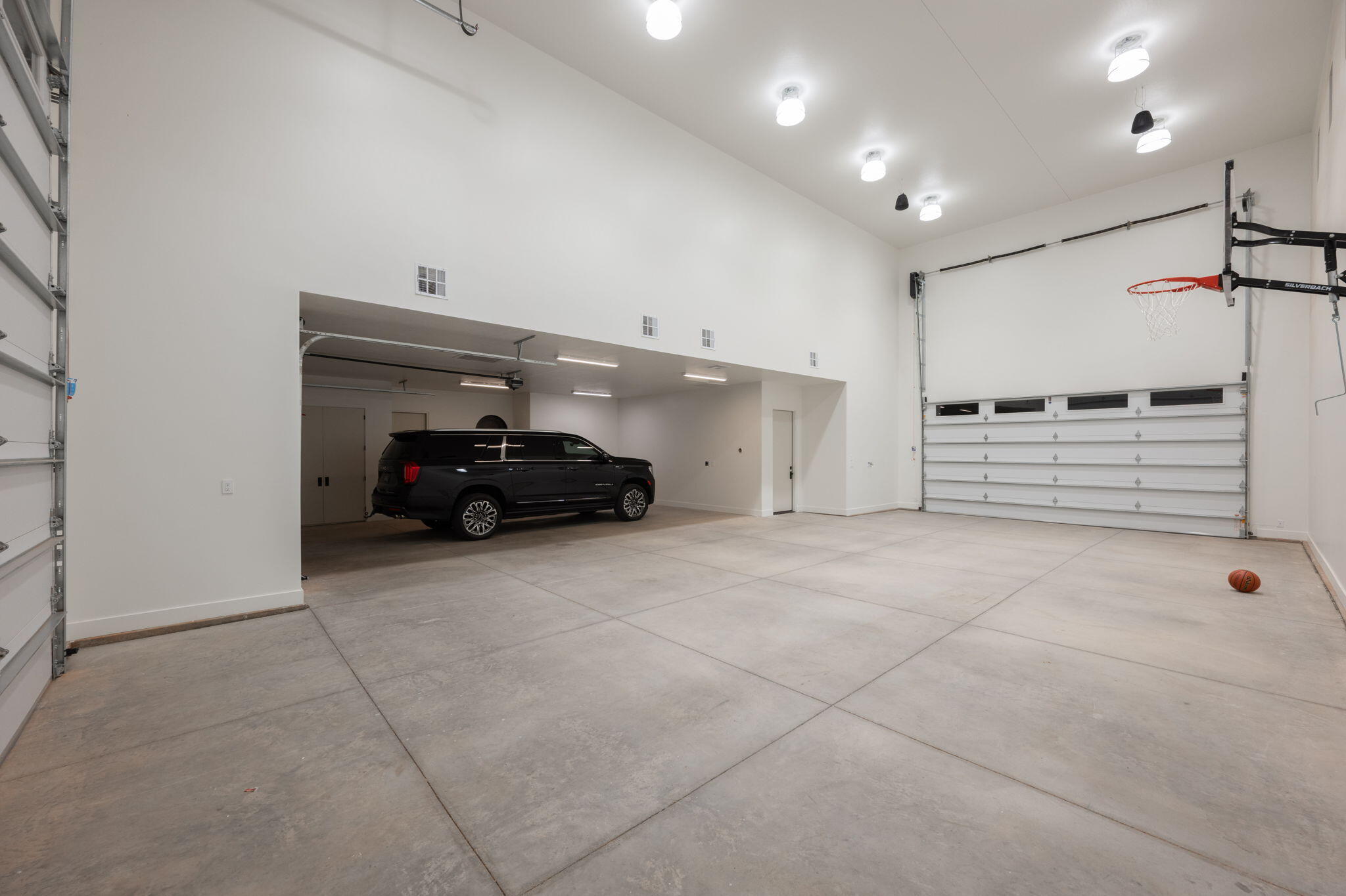 HOMESTEADS AT STUCKI FARMS - Residential