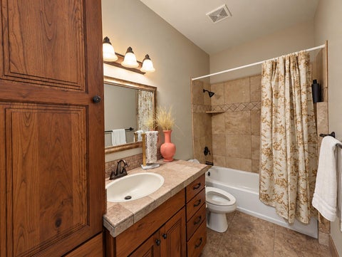 Tiny photo for 1564 S Aspen Way, Washington, UT 84780 (MLS # 26-277336)