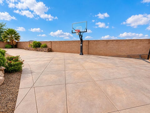 Tiny photo for 1564 S Aspen Way, Washington, UT 84780 (MLS # 26-277336)